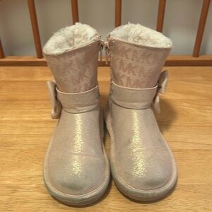 Toddler boots size 8